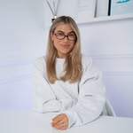 fliss alton | nail tech | nail educator