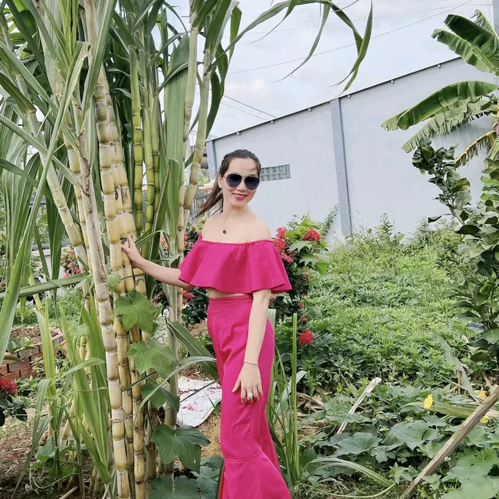 Cẩm Miền Tây