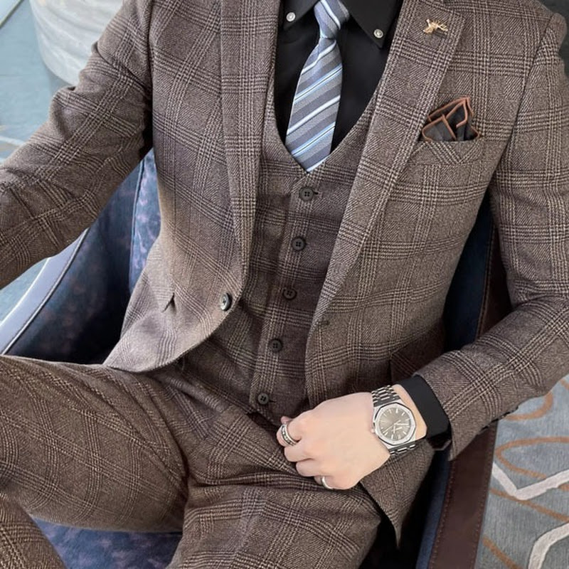 Men's Suit Customization