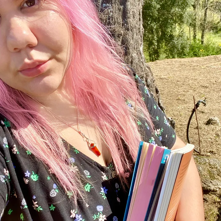 Inez 🧚‍♀️🫧💕📚