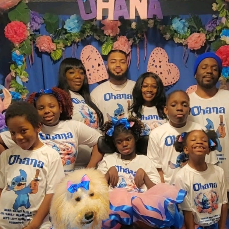 Hanging With The Lovelys 