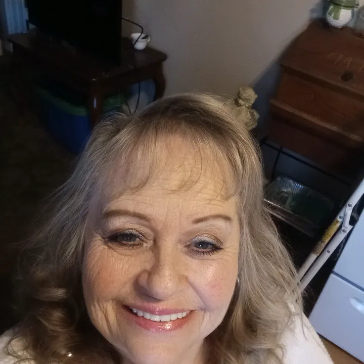 Annie.blueyes