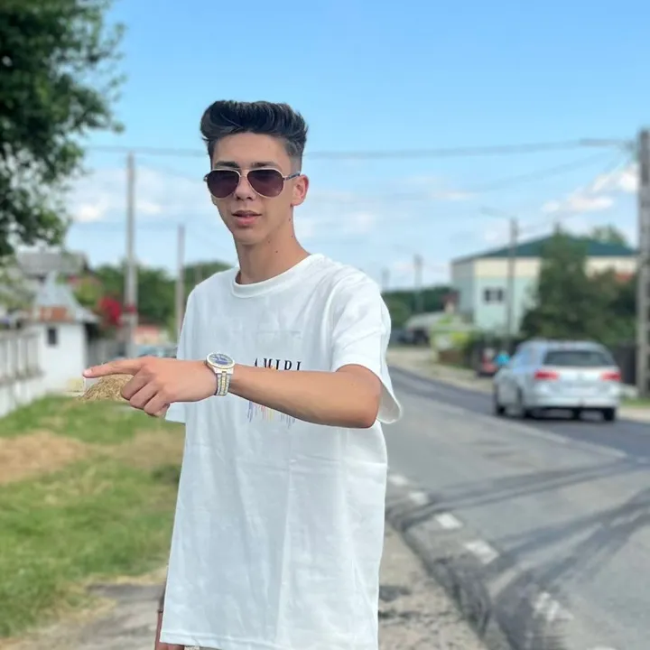 ⚜️M I H A Y⚜️