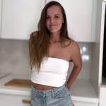 Tara Tineka | motherhood, health & fitness