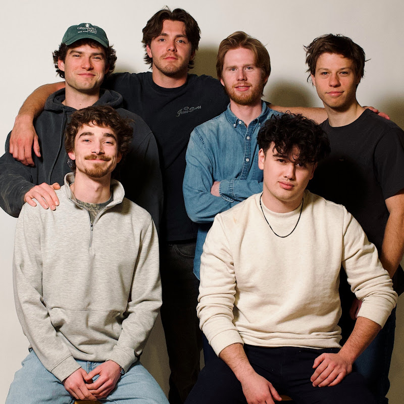 Famous Bachelors