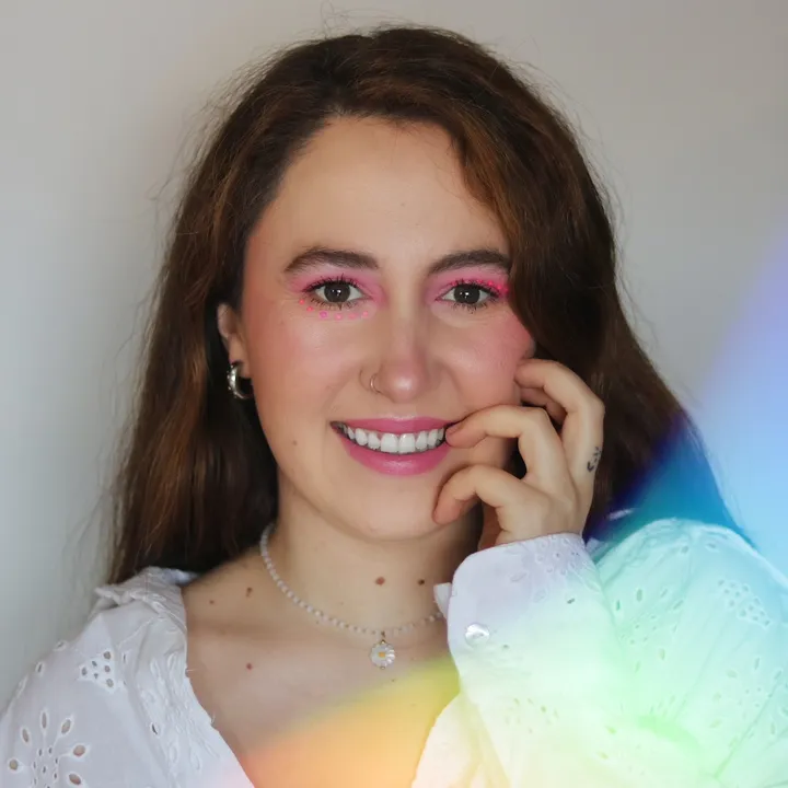 Mireia [Mimi] Estefano