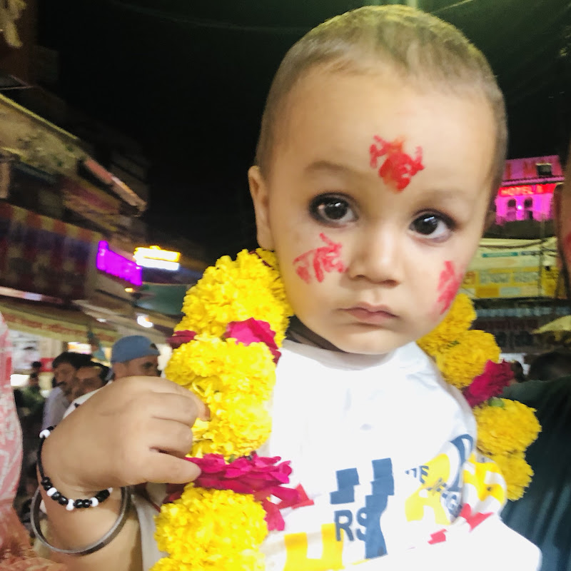 Laddu Gopal Parivar