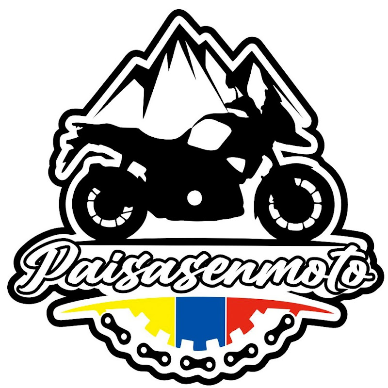 Paisas en moto