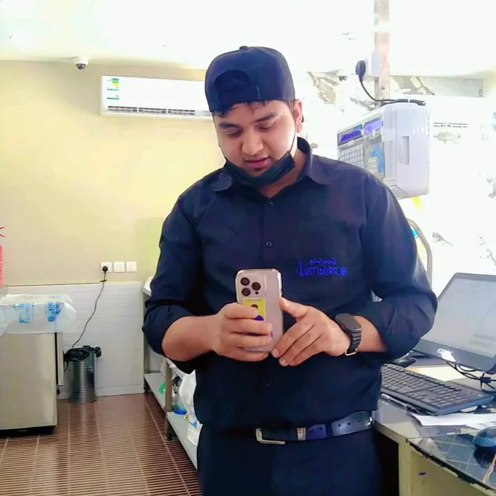 👑Santosh.Sp 🇳🇵❤️🇸🇦