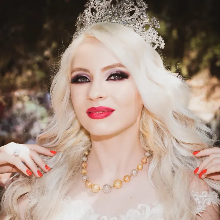 Angelica Iordanescu