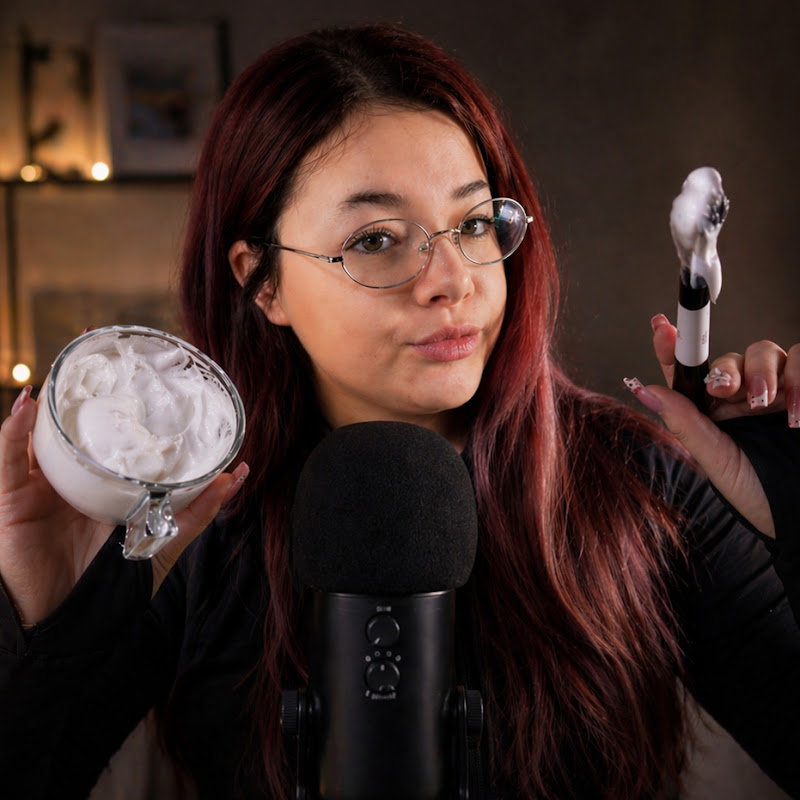 Yasmine lofi ASMR 