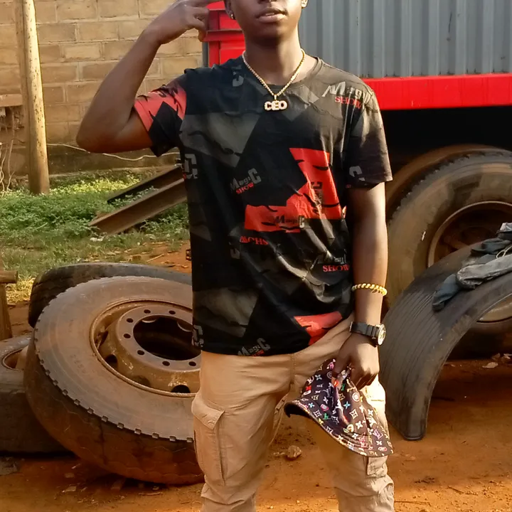 Born crasher🇺🇬💪💪💪