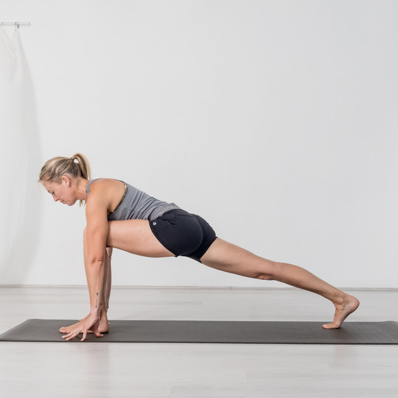 Lynette Morris Yoga 
