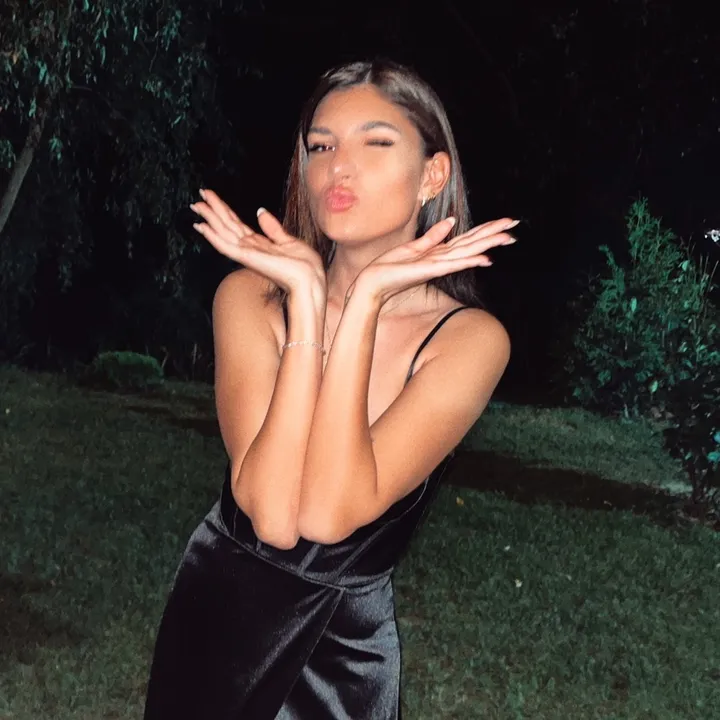 Larisa.
