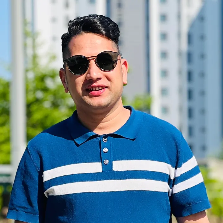 Krishna Bhandari 🇰🇷