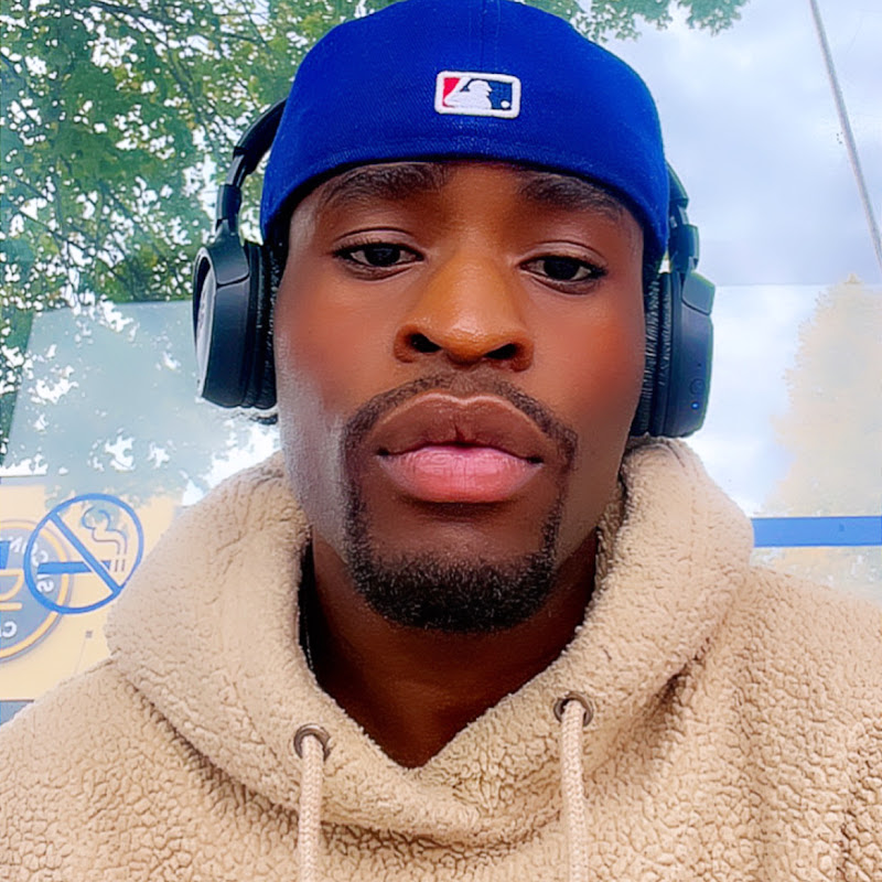 𝐁𝐚𝐧𝐳 𝐑. 𝐀𝐒𝐌𝐑