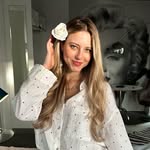 REBECCA DE WEERDT
