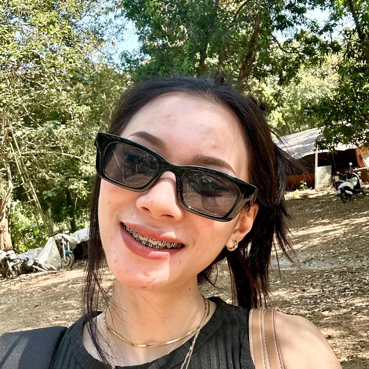 เด็กหญิงพร