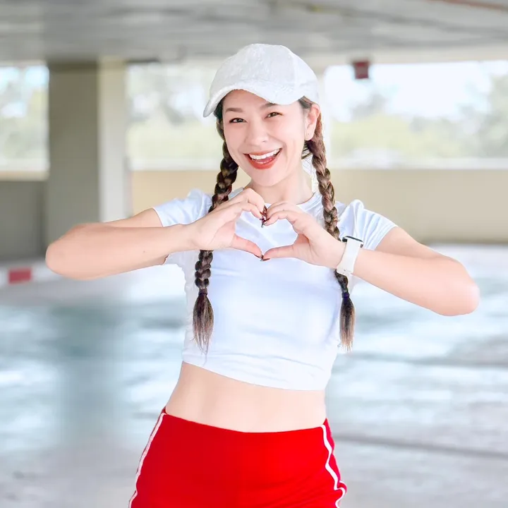 ณิชาผู้หญิงใส่หมวก🧢