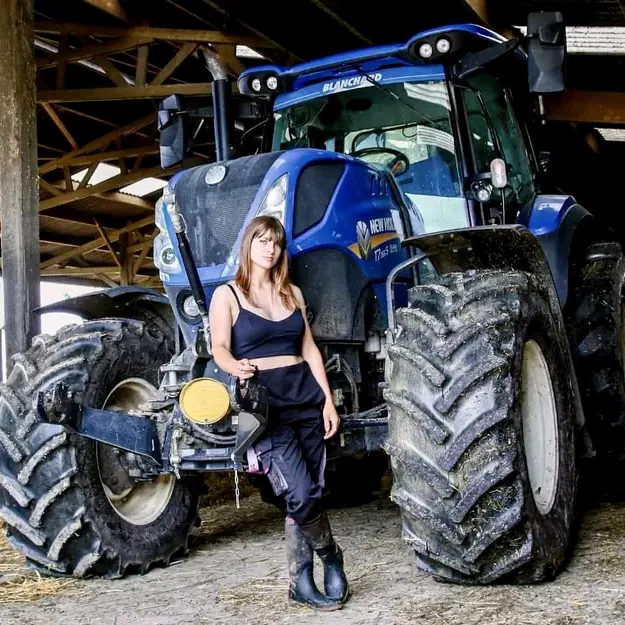 agri.tractors