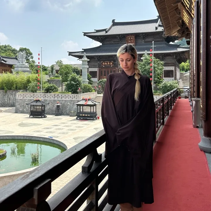 Lady in Shaolin