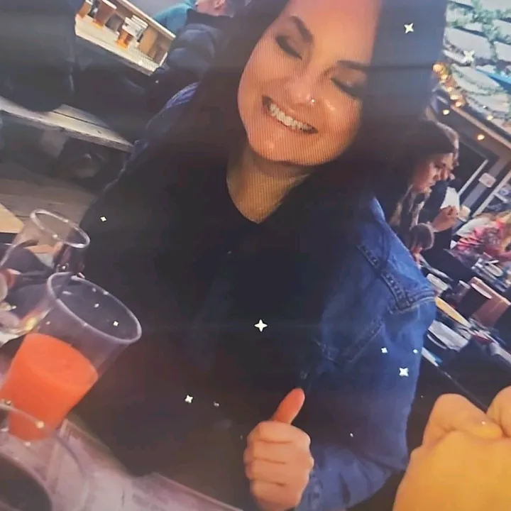 Oversharing Queen