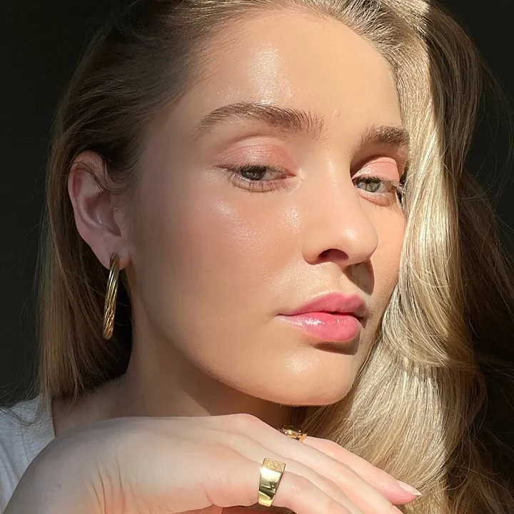 Marie Wolla