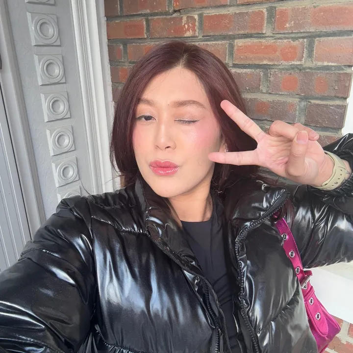 yanlouise ⋆˚𝜗𝜚˚⋆