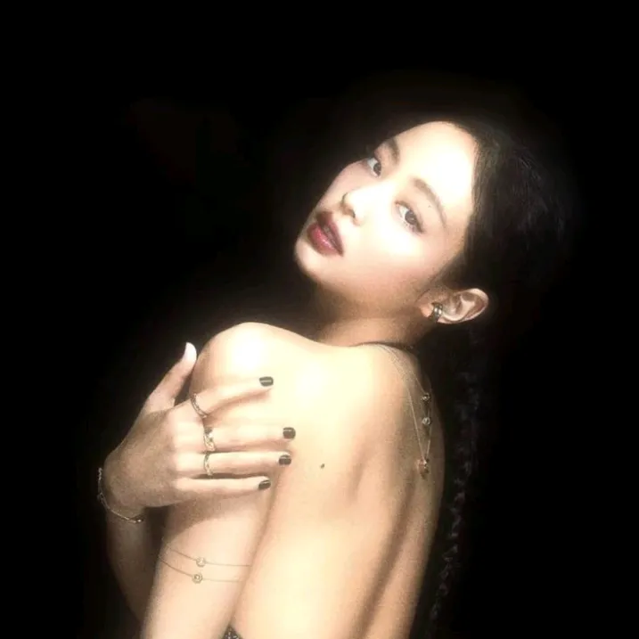 isa♛