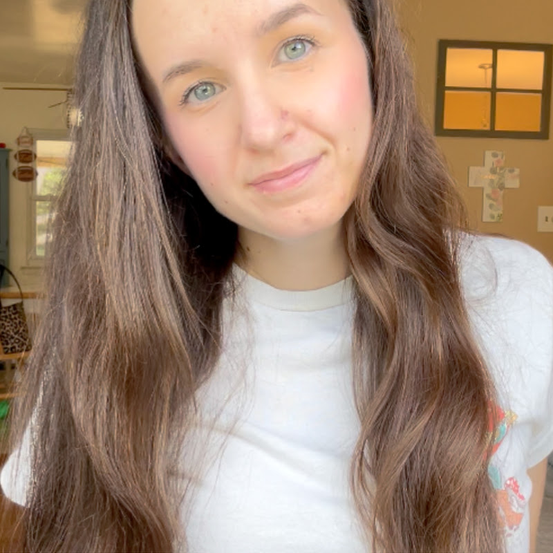ASMR Maria