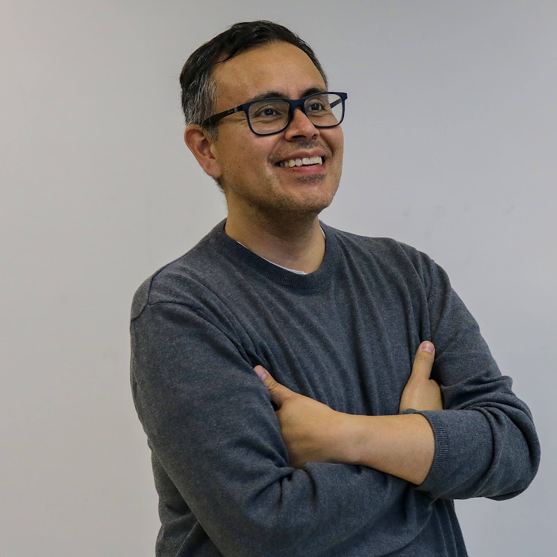 Roberto A. Lineros