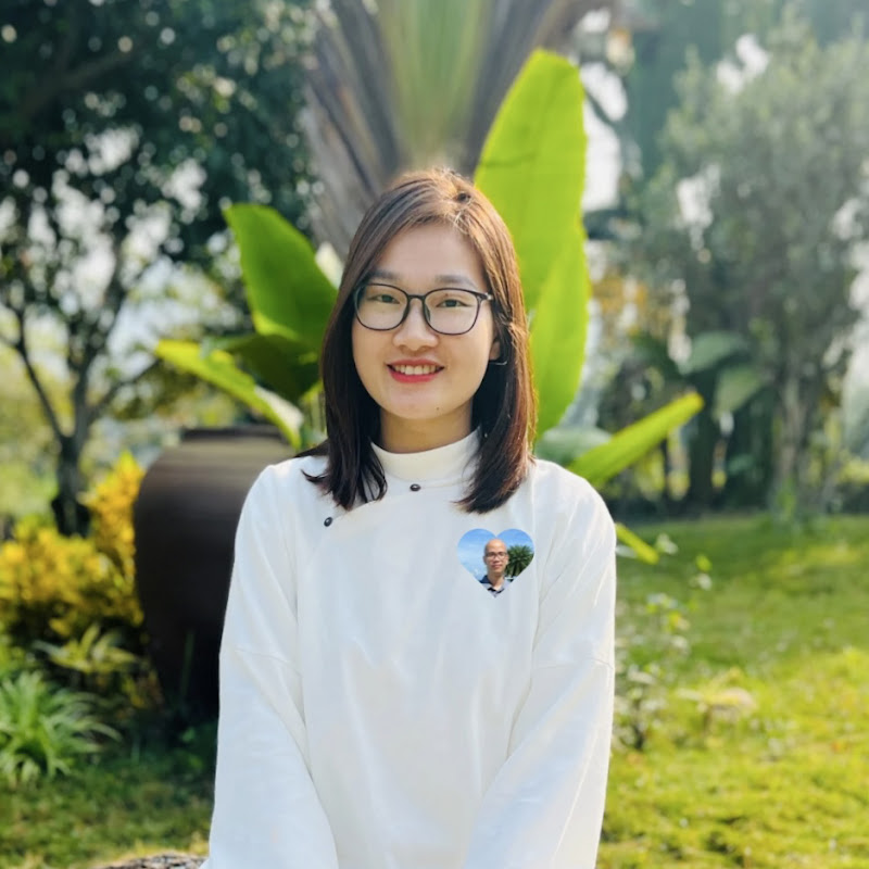 Hương Daisy