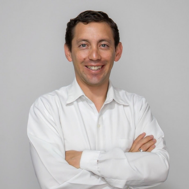VÍCTOR TAMAYO DUQUE