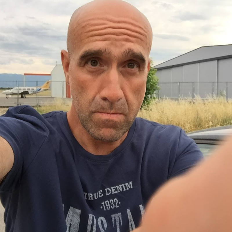 Aviationandtravelbykia