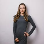 Julia G. - Simple styling & outfit inspiration