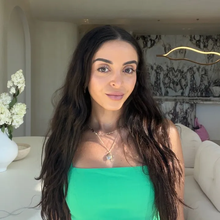 Veronica B