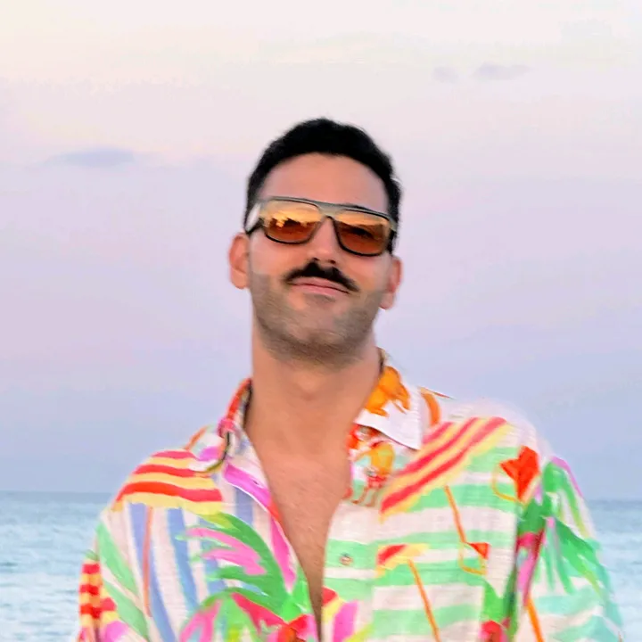 Ali El Dali Cabin Crew Creator