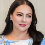 KARLA ESTRADA