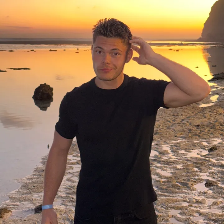 julian_minnio