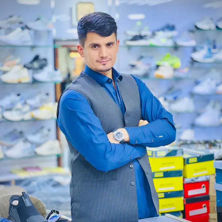 High Class Center👟🧢👕