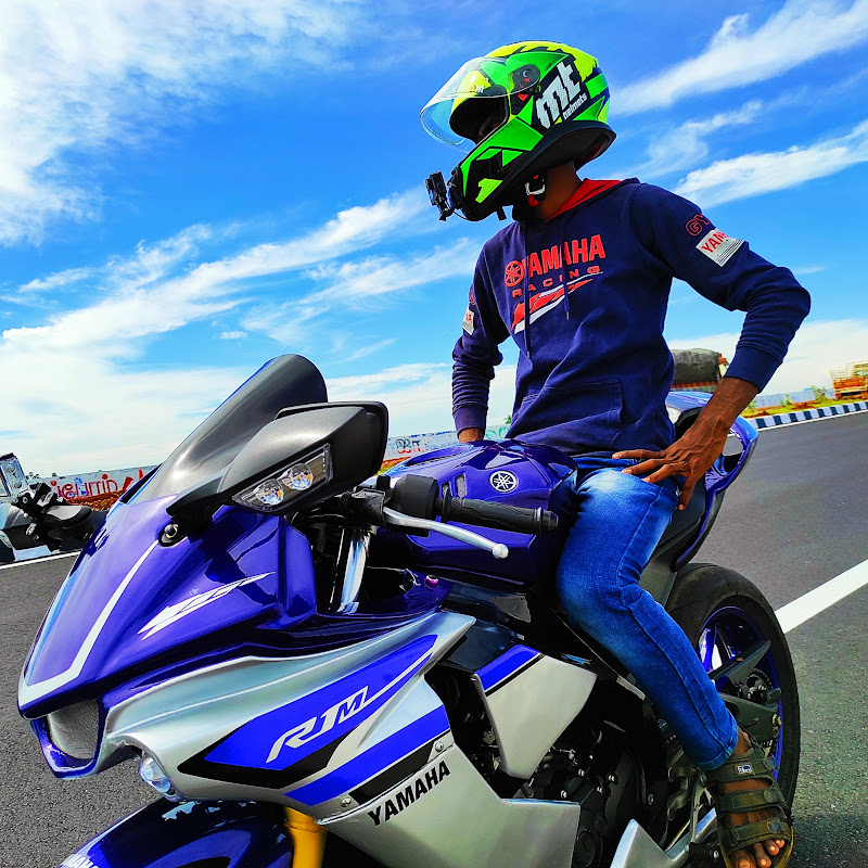 Ajikutty R15