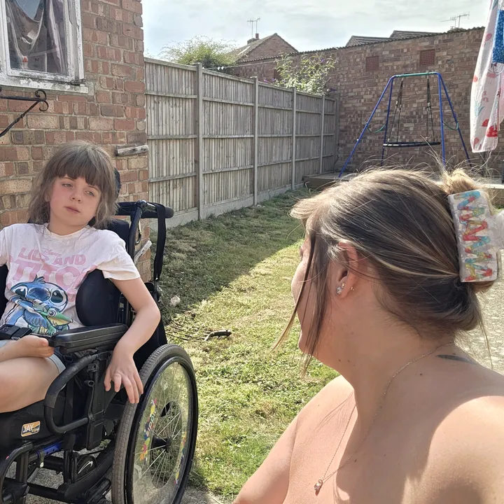 Zoe 🎗️
