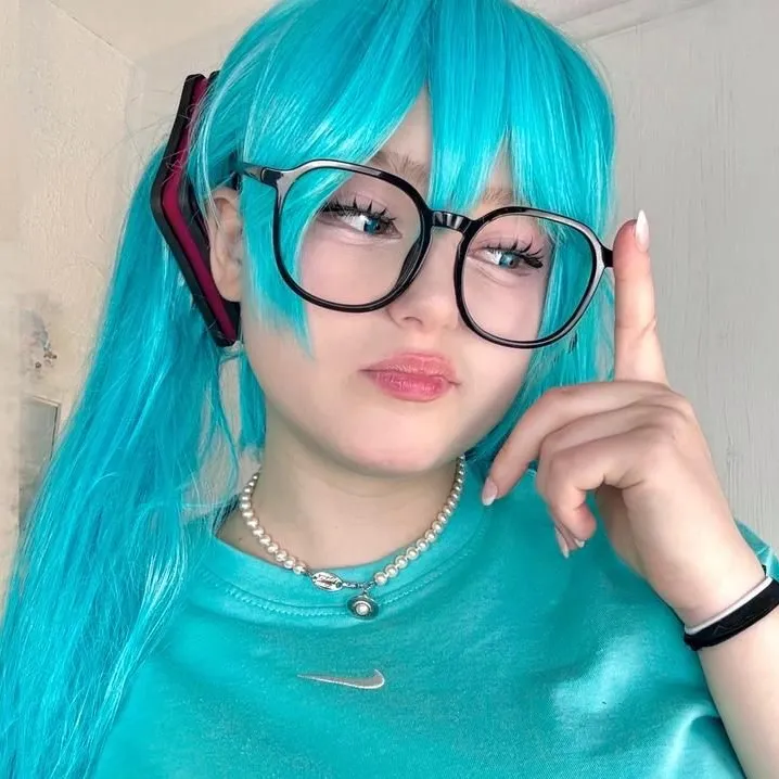 twitch.tv/upminaa
