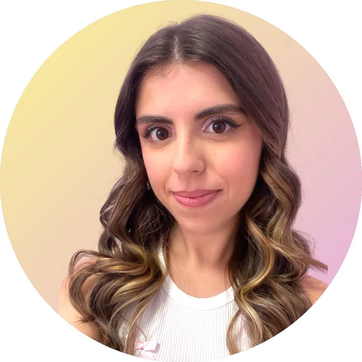 LAURA | Beauty Blogger