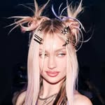 SOPHIE MORELLI