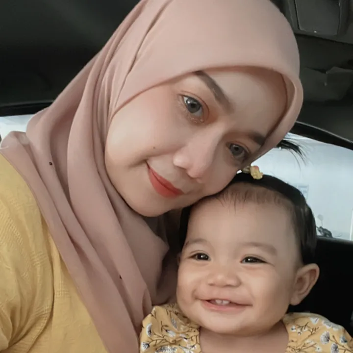 ayu_eryna