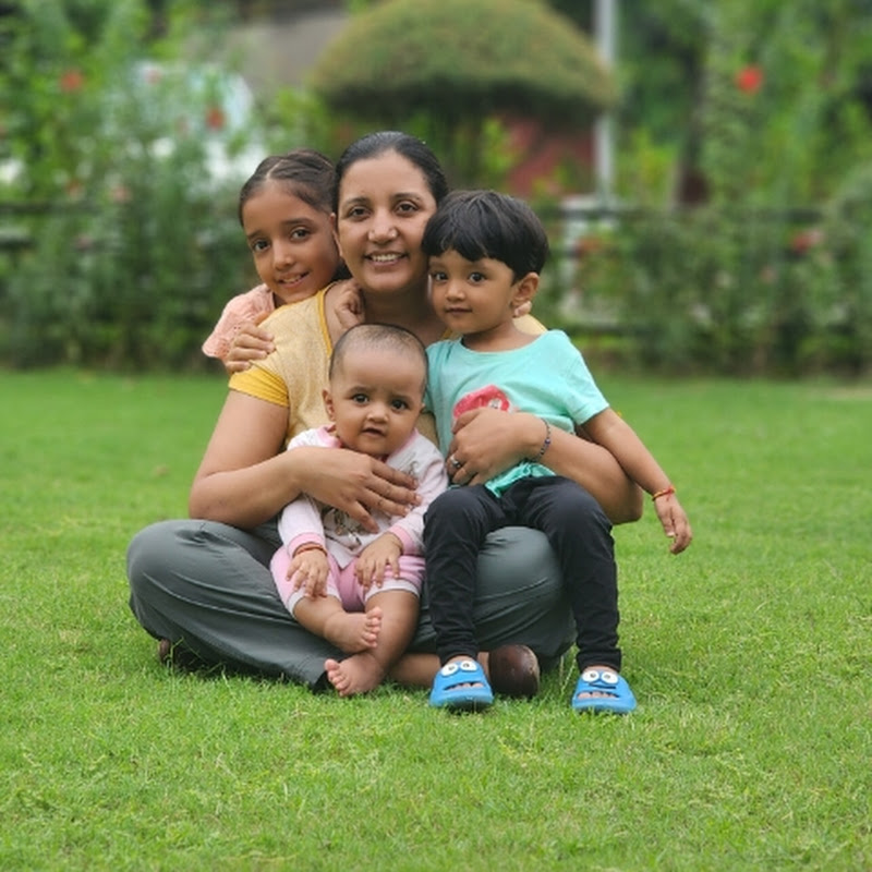 Mrs Yadav With 3 Kids 