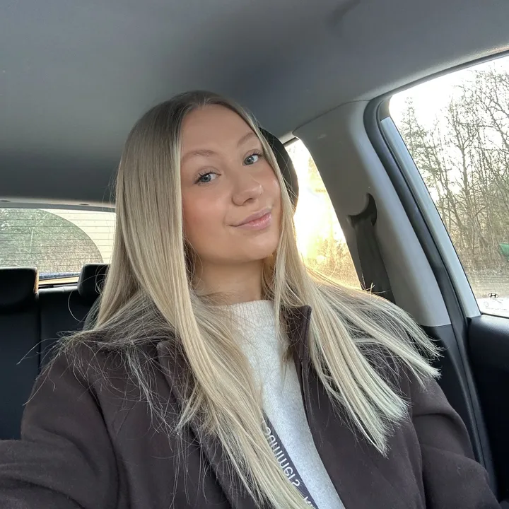 Alex | life, outfits & books