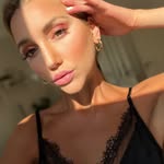 Fanny 🥒 FASHION, FEMINISM, FOOD & FUN