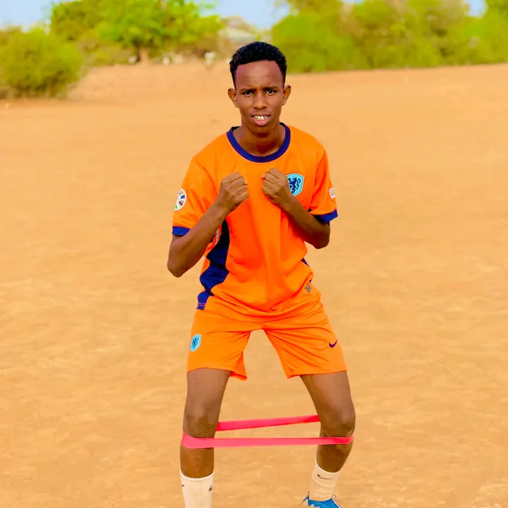 EX YUUNIS3️⃣4️⃣🇬🇲🇸🇴🦁